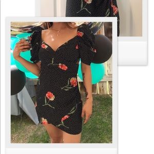 VINTAGE DRESS
